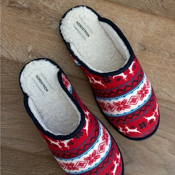 Nordstrom Winter Cozy Knit Slippers - Picture 2 of 5